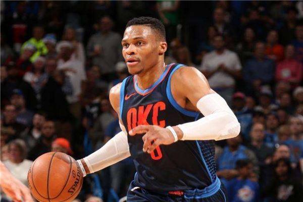 巴萨后卫伊 巴萨后卫伊